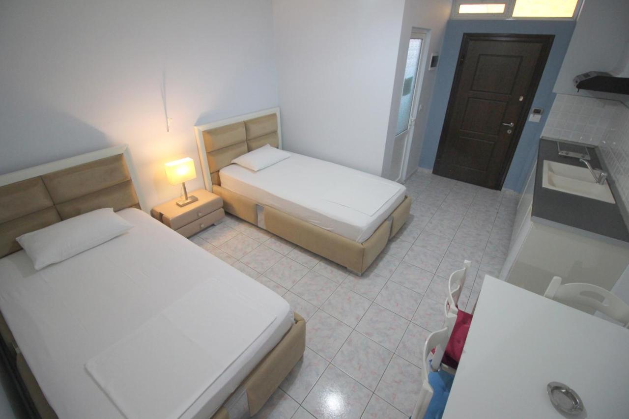 Murati Suites Sarande Exterior photo